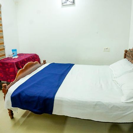 Koonamparayil Home Stay Munnar Anaviratty-Family Only Exteriör bild