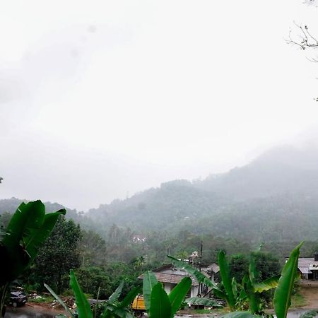 Koonamparayil Home Stay Munnar Anaviratty-Family Only Exteriör bild