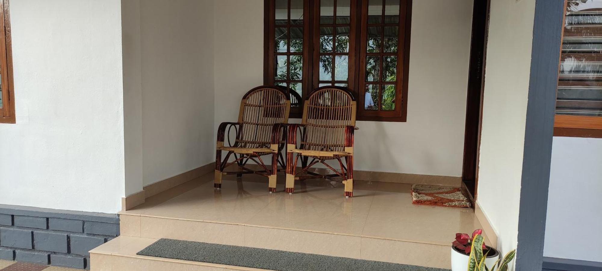 Koonamparayil Home Stay Munnar Anaviratty-Family Only Exteriör bild