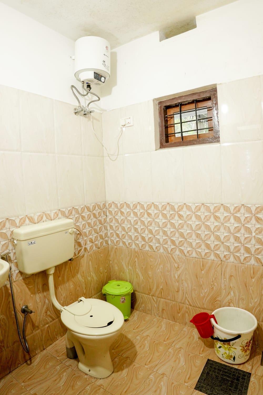 Koonamparayil Home Stay Munnar Anaviratty-Family Only Exteriör bild